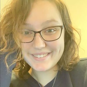 Meet your Posher, Abigail